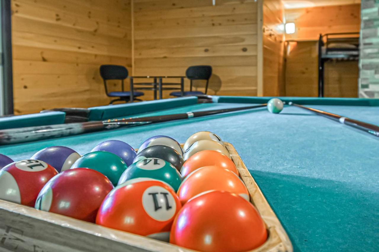 Brown Bear Lodge Brownsburg Esterno foto