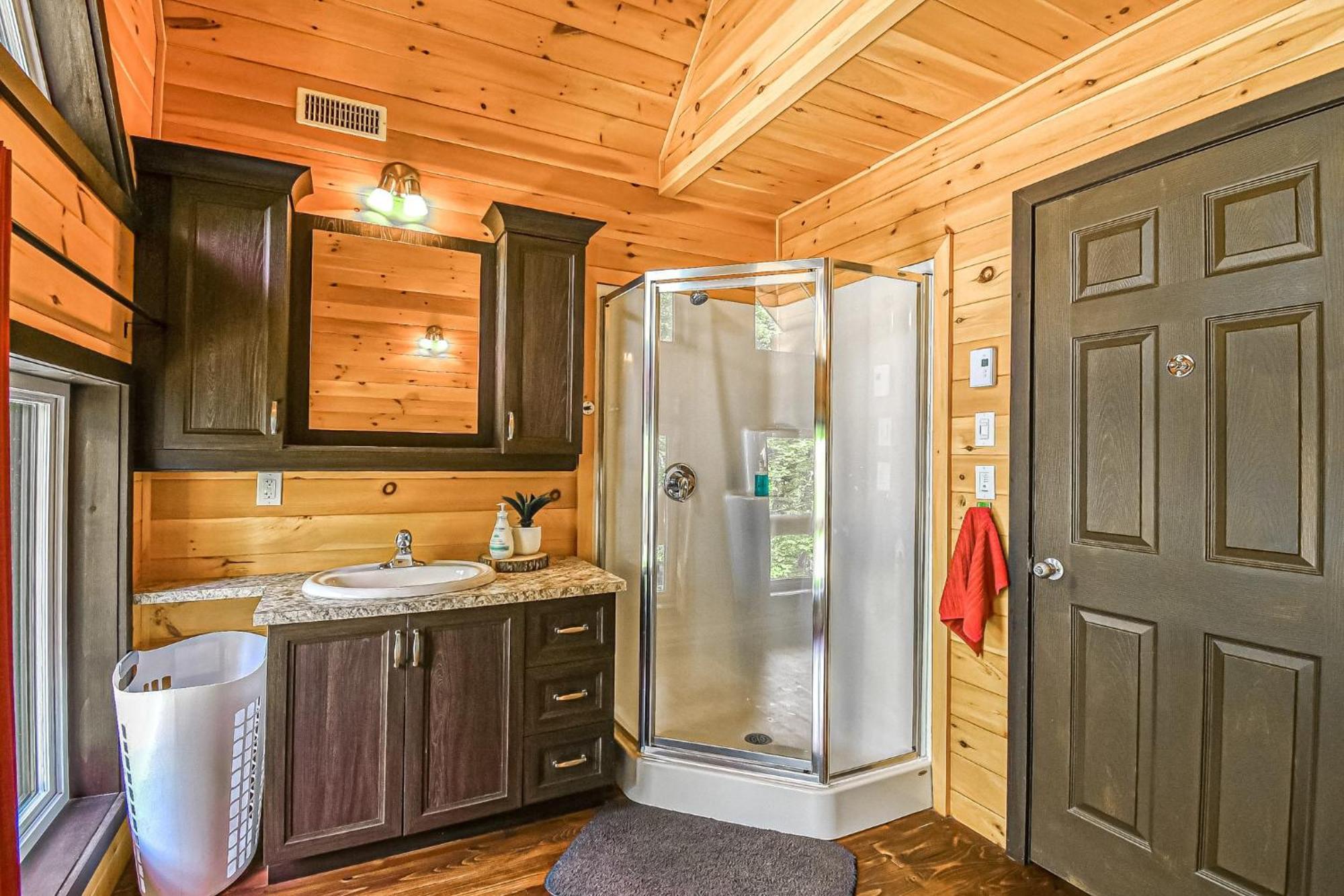 Brown Bear Lodge Brownsburg Esterno foto