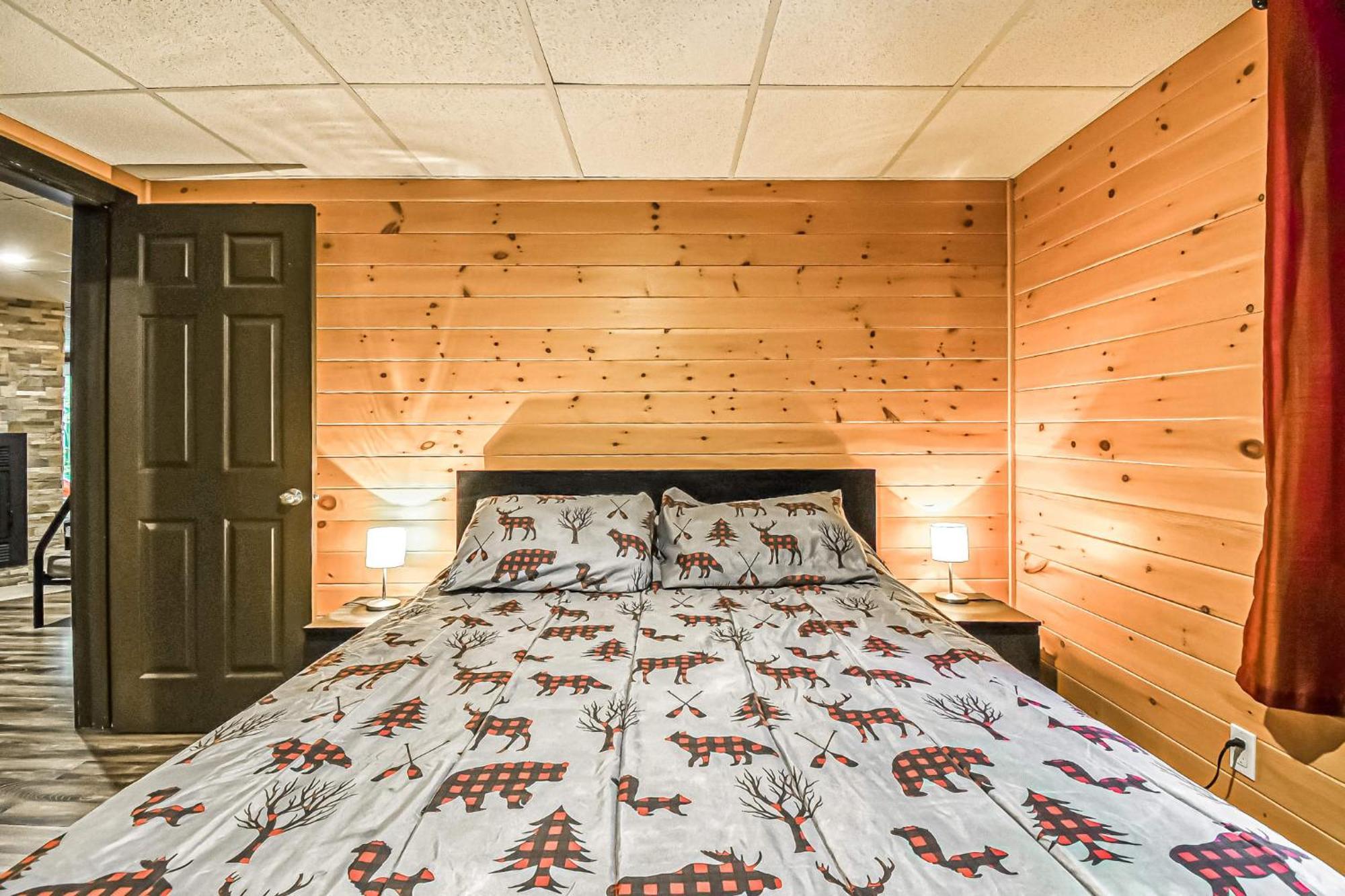 Brown Bear Lodge Brownsburg Esterno foto