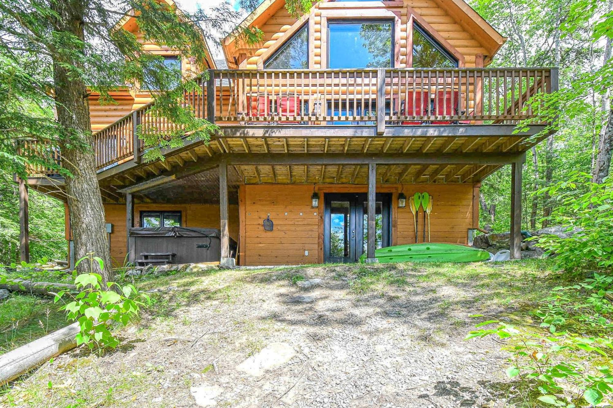 Brown Bear Lodge Brownsburg Esterno foto