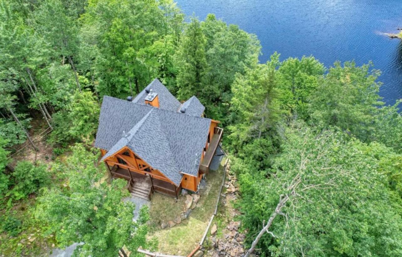 Brown Bear Lodge Brownsburg Esterno foto